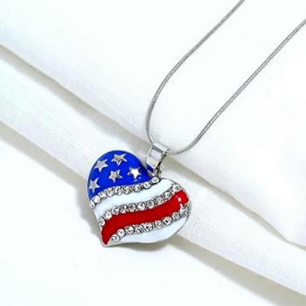 Beautiful Patriotic American Flag hear necklace